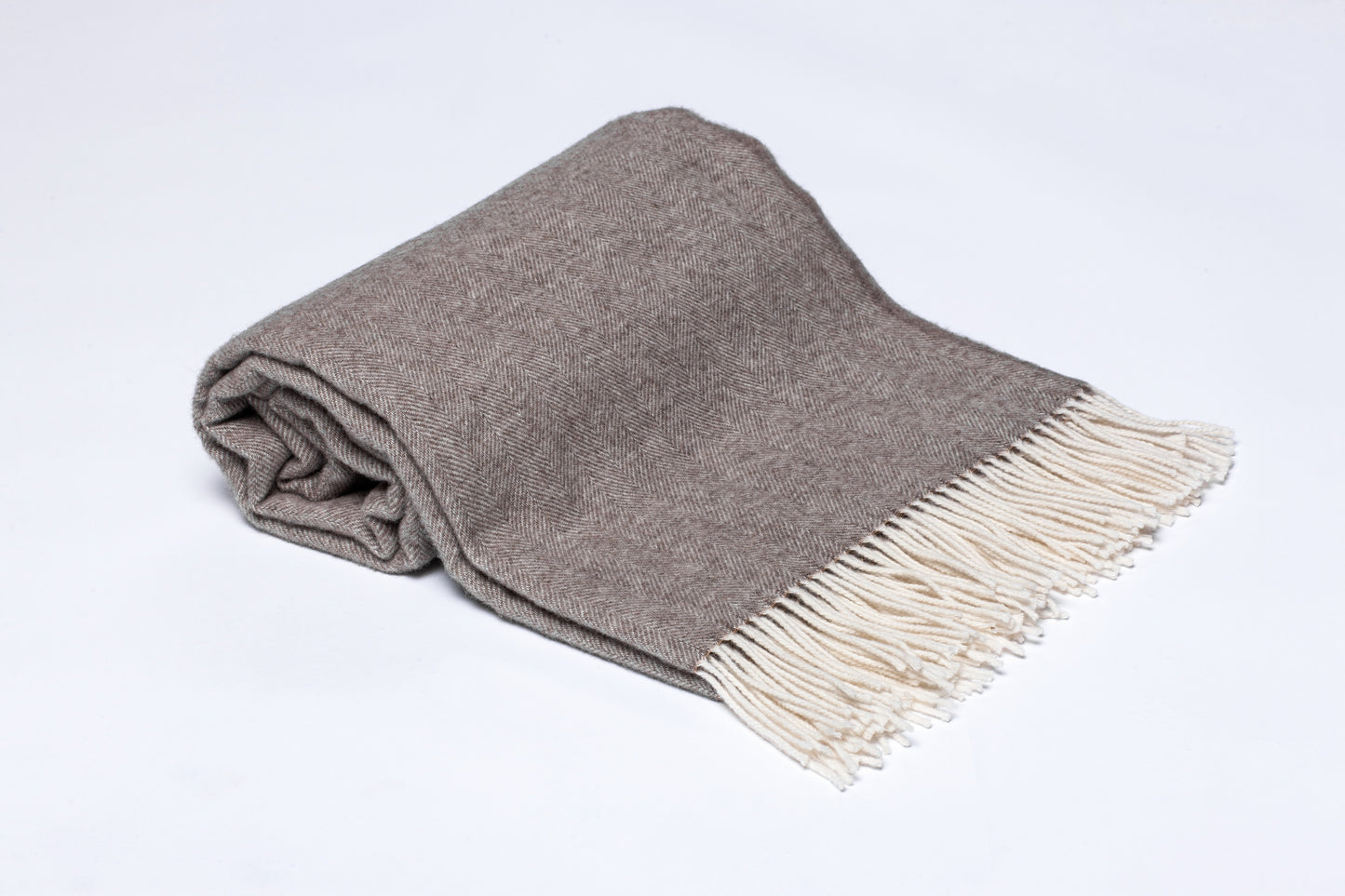 Chestnut Luxe: Brown Merino Wool Throw „Classic 7-03“