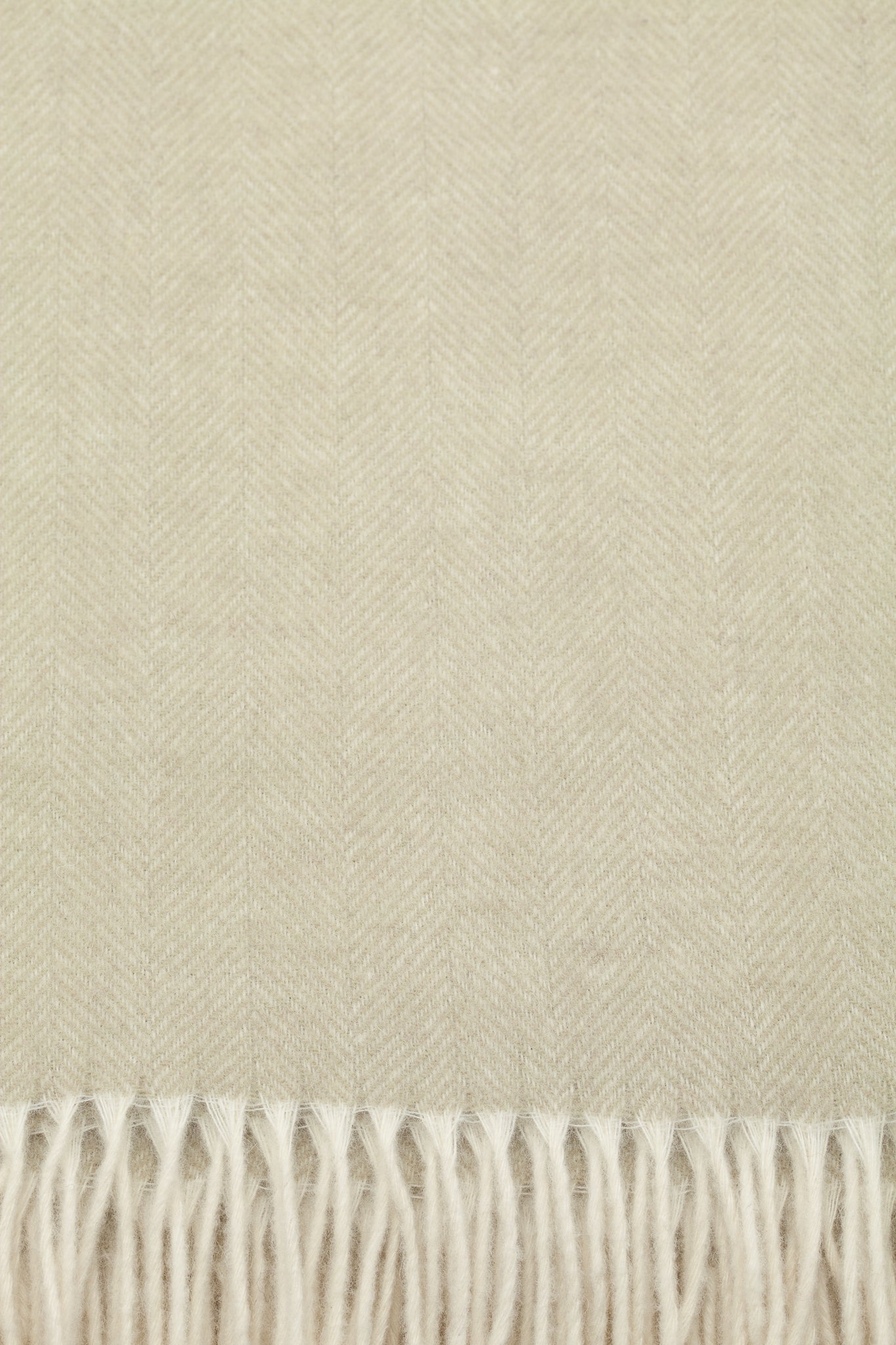 Mint Elegance: Soft Green Merino Wool Throw „Classic 7-19“