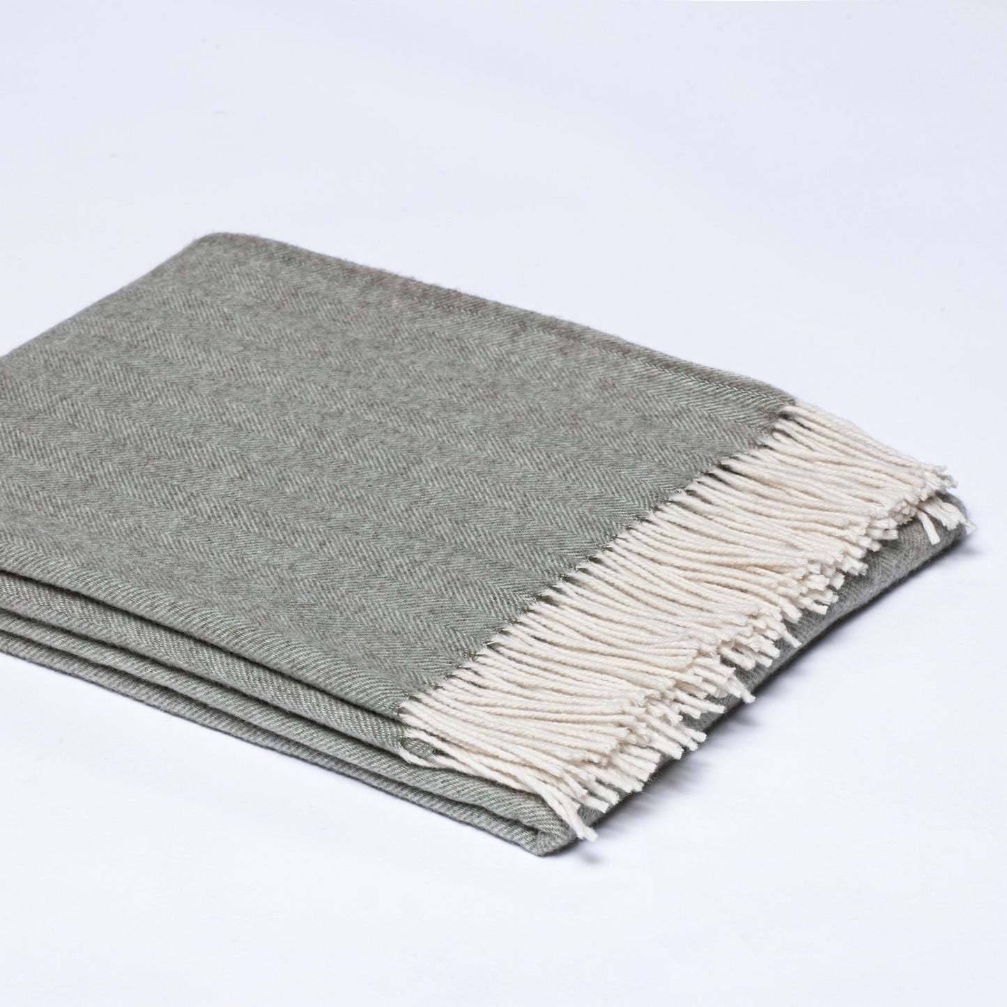 Verdant Luxe: Green Merino Wool Throw „Classic 7-21“