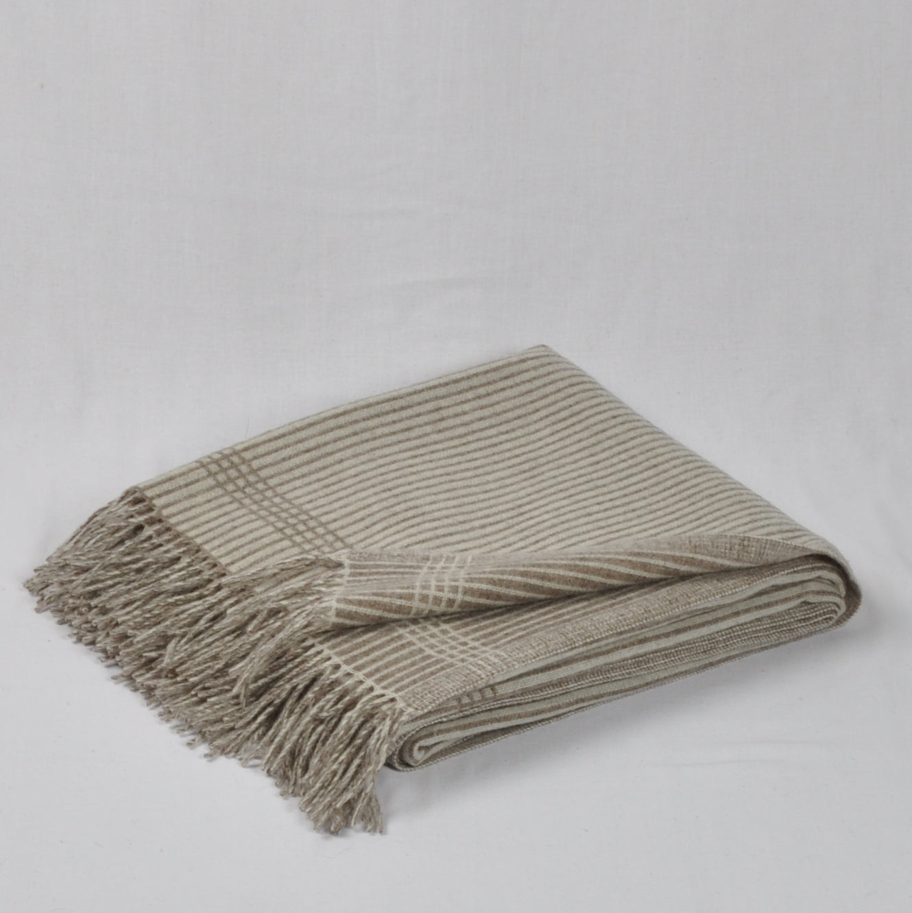 Timeless Stripes: Reversible White and Brown Merino Wool Throw „Etno 5-00“