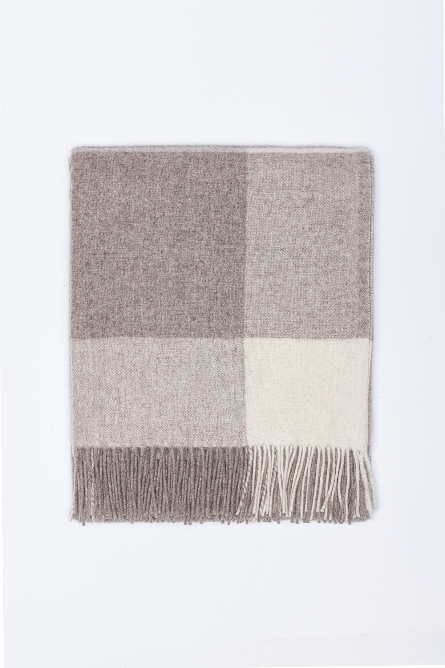 Warm Taupe: Soft Brown Large Checkered Wool Throw „Livi 4-05“